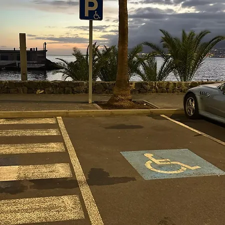 Beachfront Апартаменты Радазул