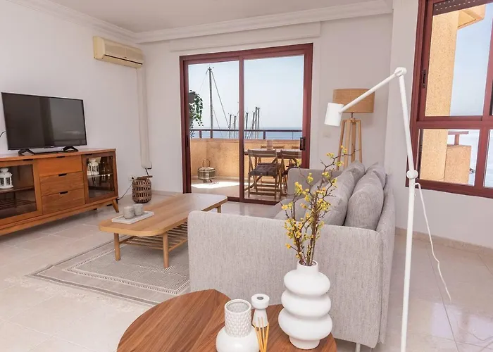 Beachfront With Office Like Dubai * Radazul