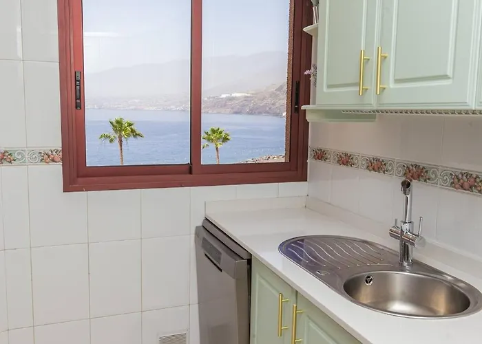 Beachfront With Office Like Dubai דירה Radazul
